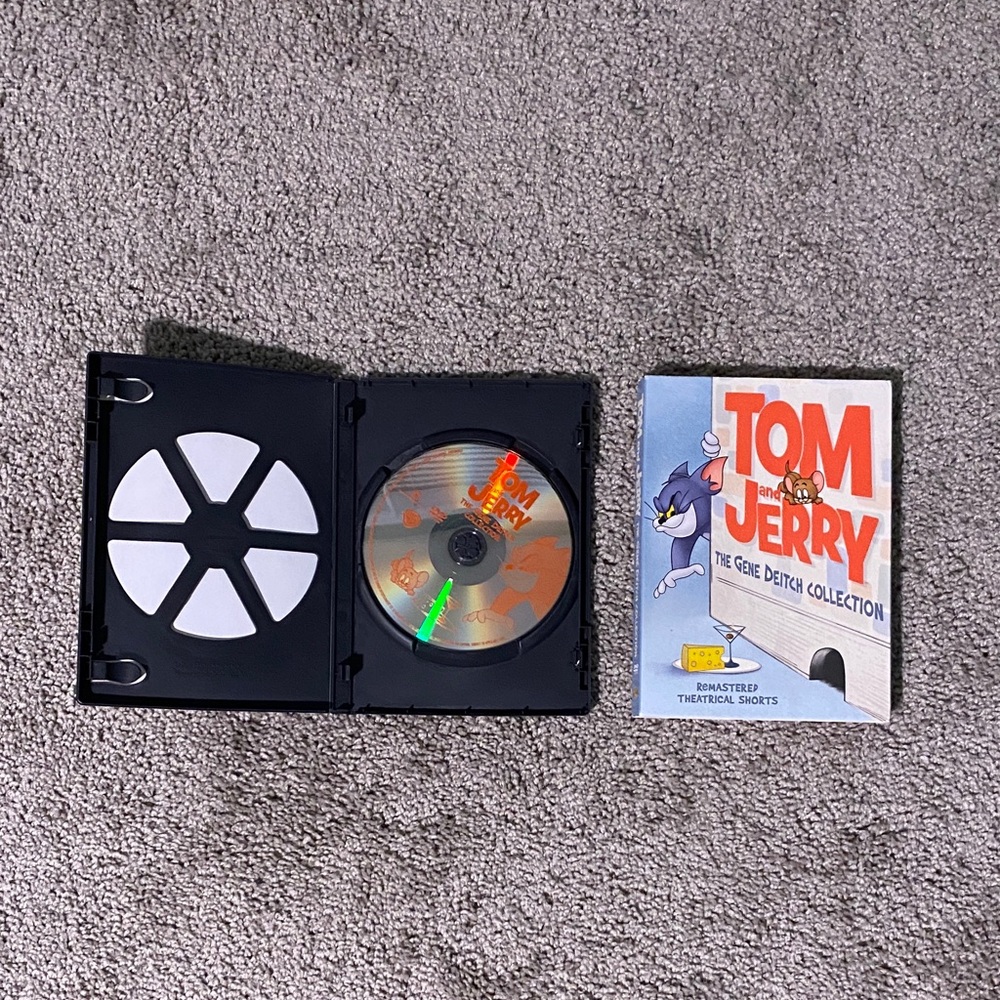 Warner Bros. Tom and Jerry The Gene Deitch Collection DVD - Blue and Red - Picture 3 of 3